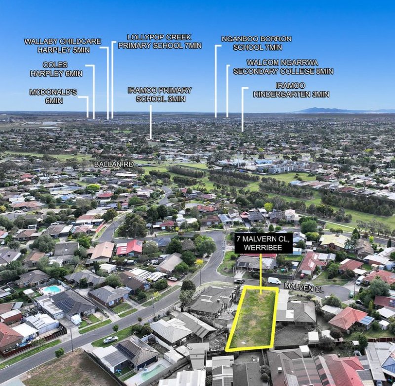 Photo - 2/7 Malven Close, Werribee VIC 3030 - Image 3