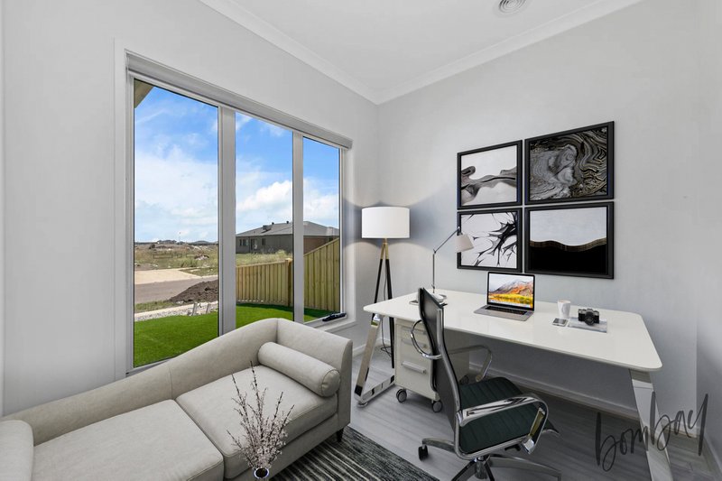 Photo - 27 Mannagum Drive, Beveridge VIC 3753 - Image 5