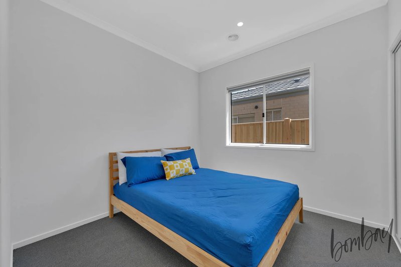 Photo - 27 Mannagum Drive, Beveridge VIC 3753 - Image 11