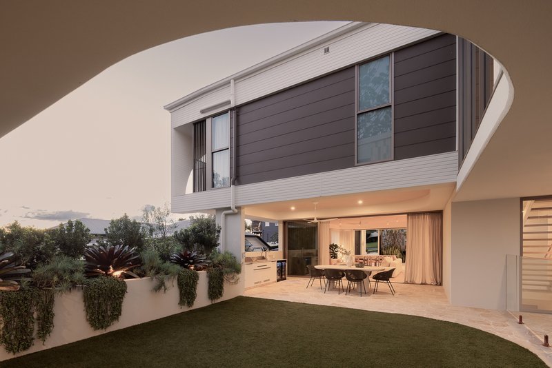 Photo - 27 Martha Street, Camp Hill QLD 4152 - Image 16