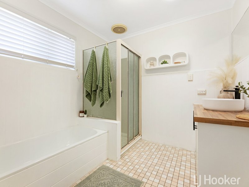 Photo - 27 Martin Street, Point Vernon QLD 4655 - Image 14