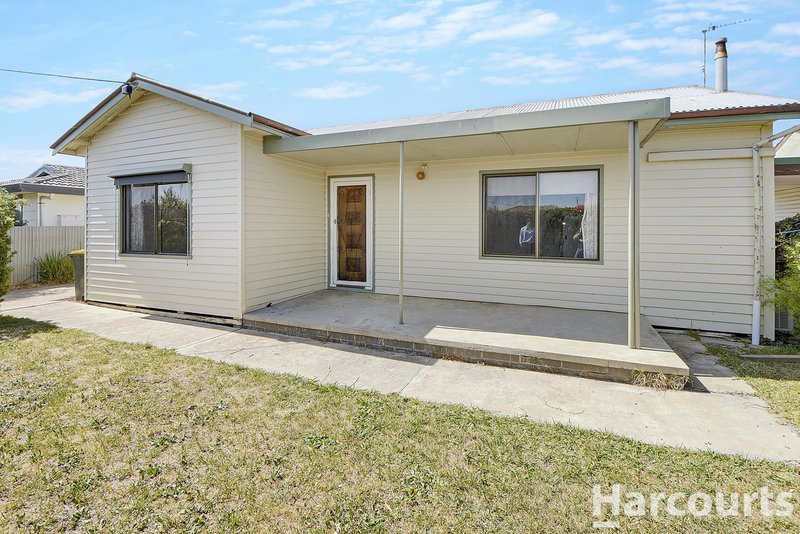 27 Mathoura Street, Horsham VIC 3400