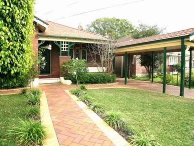 Photo - 27 Maxim Street, West Ryde NSW 2114 - Image 2