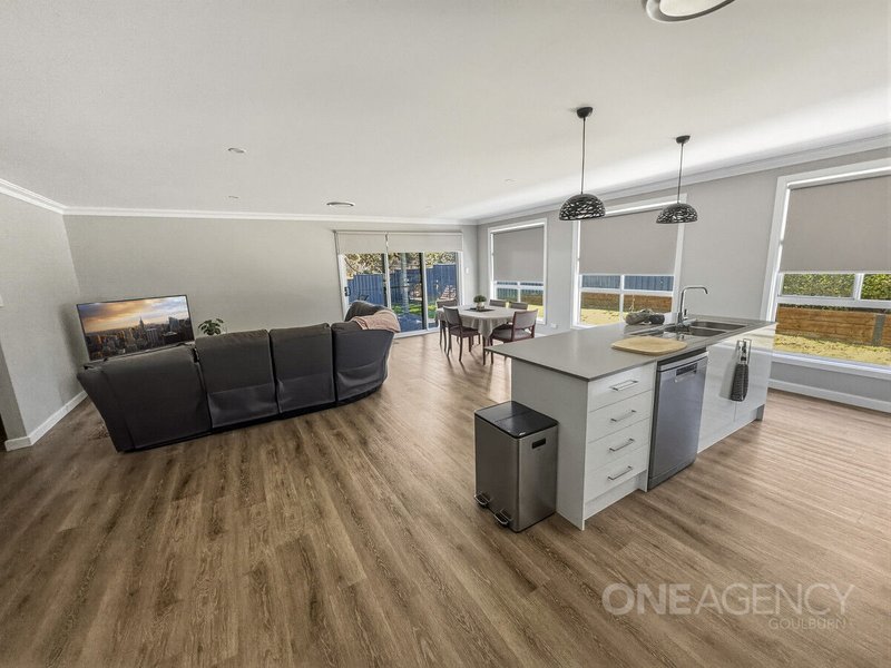 Photo - 27 Mcgrath Place, Goulburn NSW 2580 - Image 4