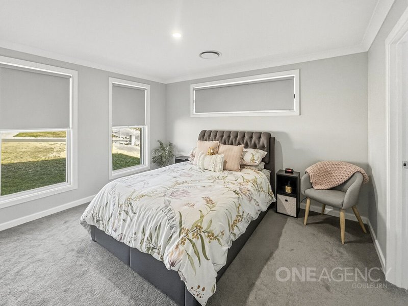 Photo - 27 Mcgrath Place, Goulburn NSW 2580 - Image 6