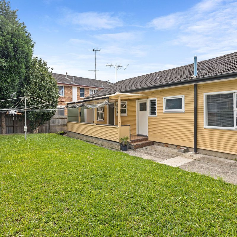 Photo - 27 Meehan Road, Cromer NSW 2099 - Image 4
