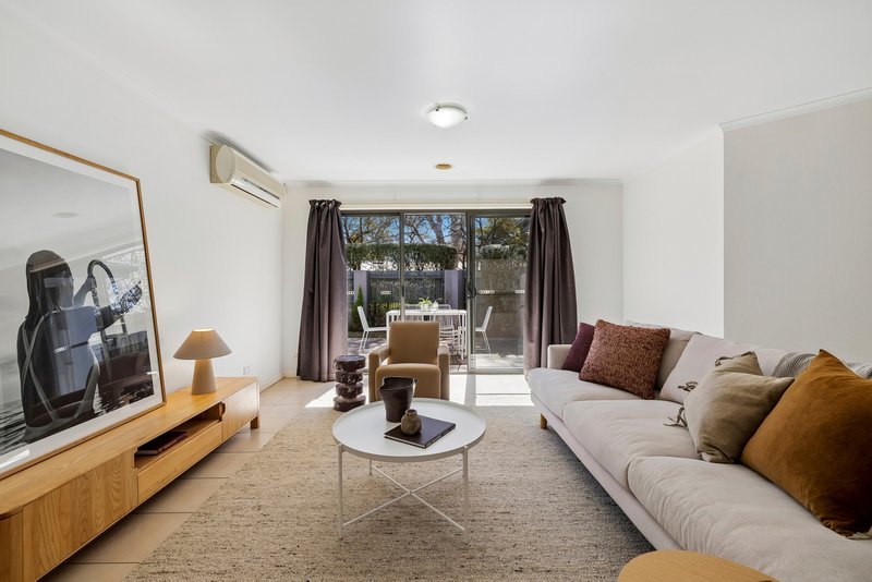 Photo - 27 Melba Street, Downer ACT 2602 - Image 2