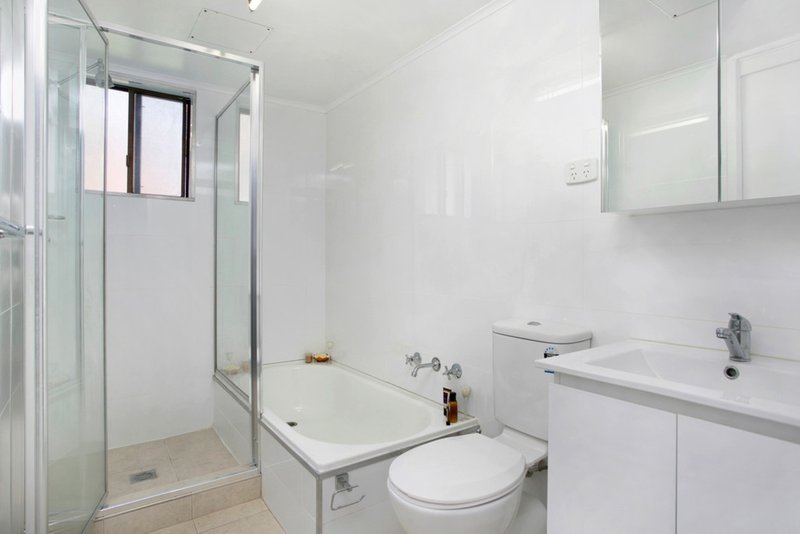 Photo - 2/7 Mercury Street, Wollongong NSW 2500 - Image 4