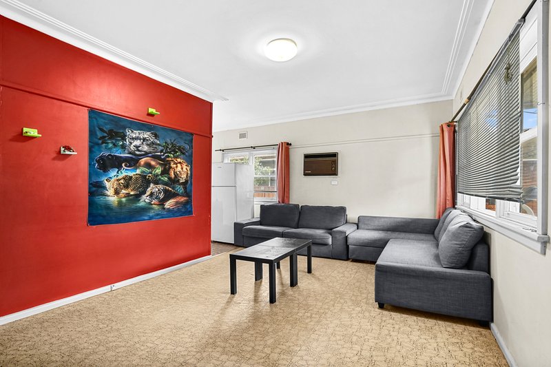 Photo - 27 Meroo Street, Blacktown NSW 2148 - Image 3