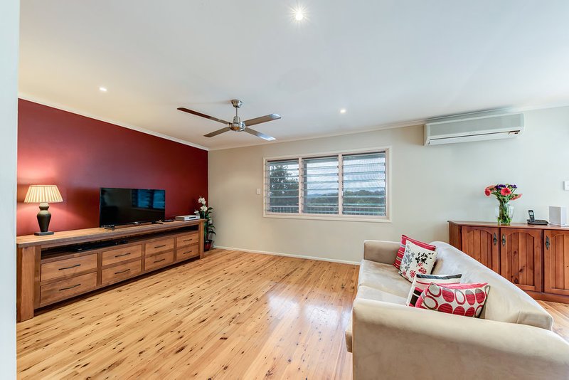 Photo - 27 Middle Park Court, Coes Creek QLD 4560 - Image 3