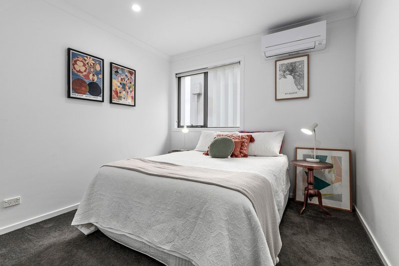 Photo - 2/7 Middle Road, Maribyrnong VIC 3032 - Image 6