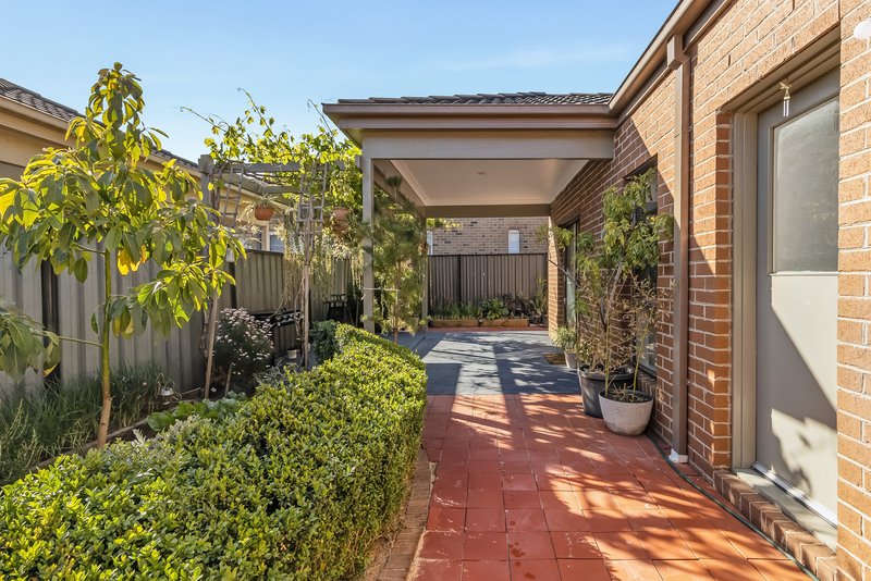 Photo - 27 Midland Way, Craigieburn VIC 3064 - Image 13