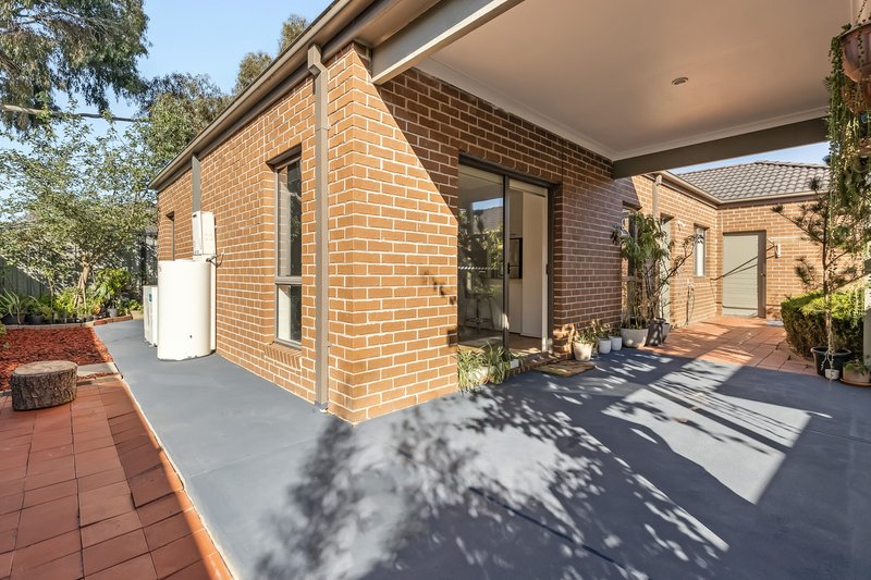 Photo - 27 Midland Way, Craigieburn VIC 3064 - Image 15