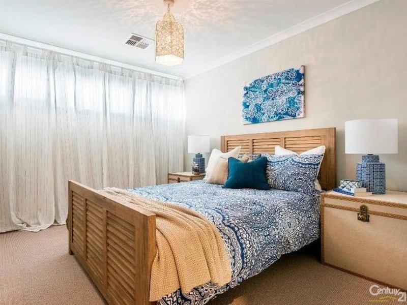 Photo - 27 Midsummer Avenue, Jindalee WA 6036 - Image 15