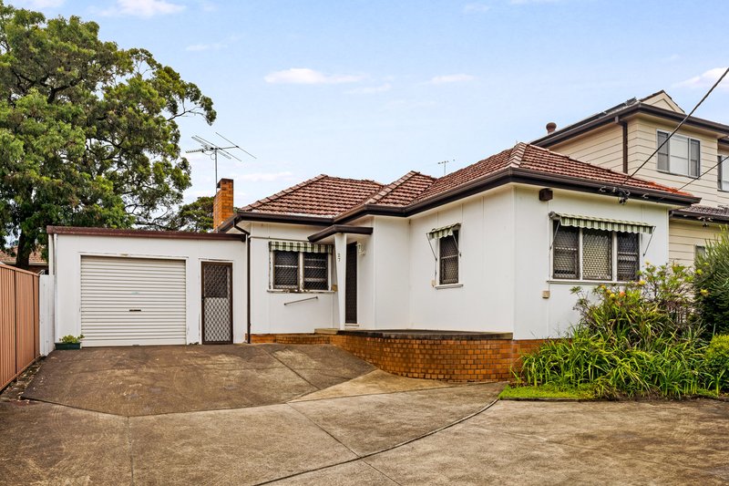 27 Milford Avenue, Panania NSW 2213