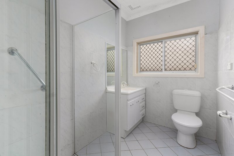 Photo - 27 Milford Avenue, Panania NSW 2213 - Image 8