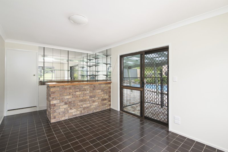 Photo - 27 Mirreen Drive, Tugun QLD 4224 - Image 5