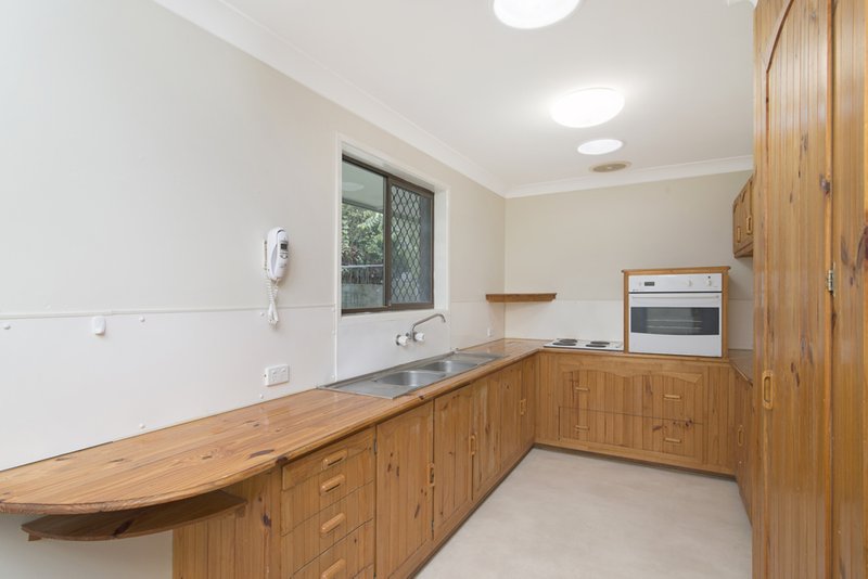 Photo - 27 Mirreen Drive, Tugun QLD 4224 - Image 6