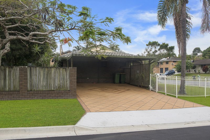 Photo - 27 Mirreen Drive, Tugun QLD 4224 - Image 12