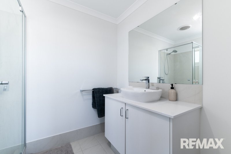 Photo - 27 Modernism Avenue, Alkimos WA 6038 - Image 5