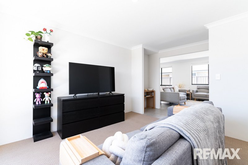 Photo - 27 Modernism Avenue, Alkimos WA 6038 - Image 6