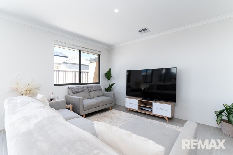 Photo - 27 Modernism Avenue, Alkimos WA 6038 - Image 9
