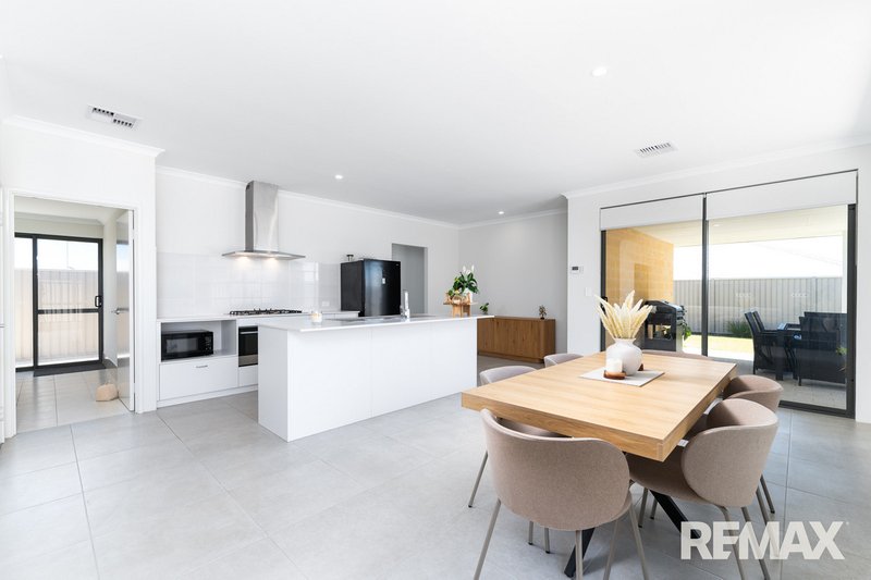 Photo - 27 Modernism Avenue, Alkimos WA 6038 - Image 11