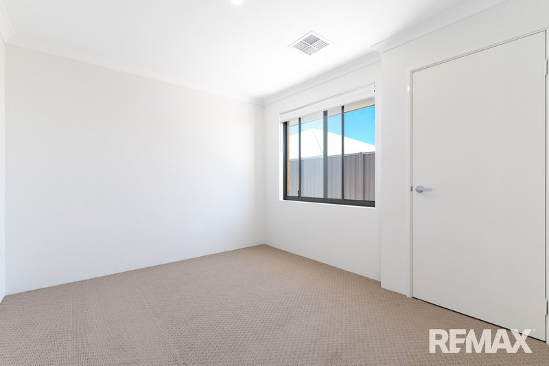 Photo - 27 Modernism Avenue, Alkimos WA 6038 - Image 15