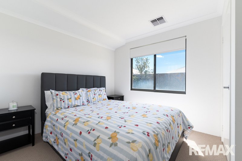 Photo - 27 Modernism Avenue, Alkimos WA 6038 - Image 16
