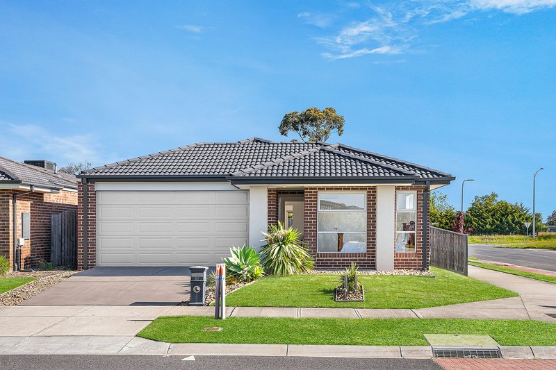 27 Monica Way, Beaconsfield VIC 3807