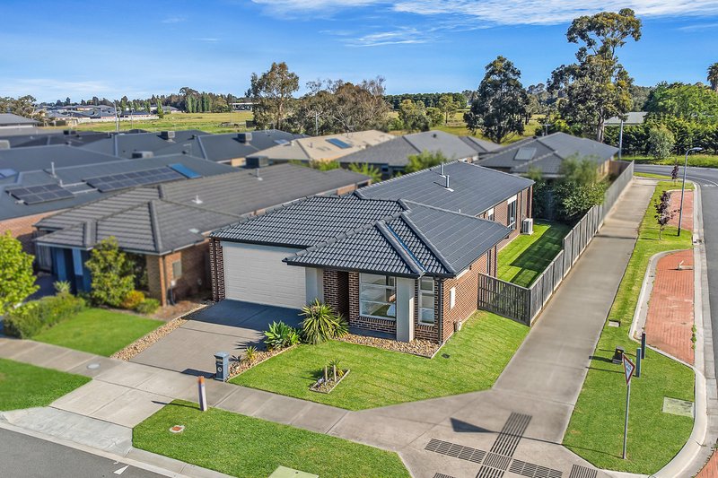 Photo - 27 Monica Way, Beaconsfield VIC 3807 - Image 3