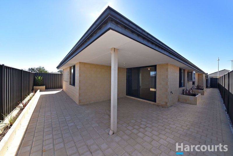 Photo - 27 Montane Turn, Banksia Grove WA 6031 - Image 11