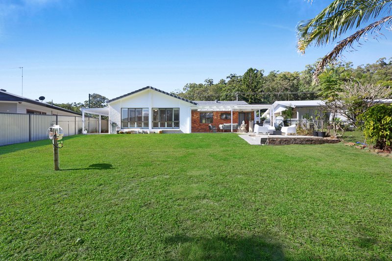 Photo - 27 Moonbeam Parade, Mudgeeraba QLD 4213 - Image 4