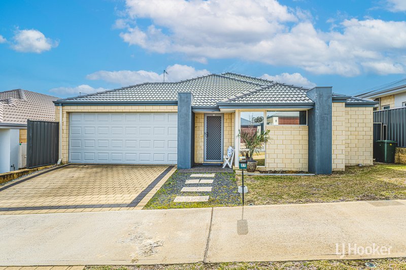 Photo - 27 Moonee Street, Lakelands WA 6180 - Image 7