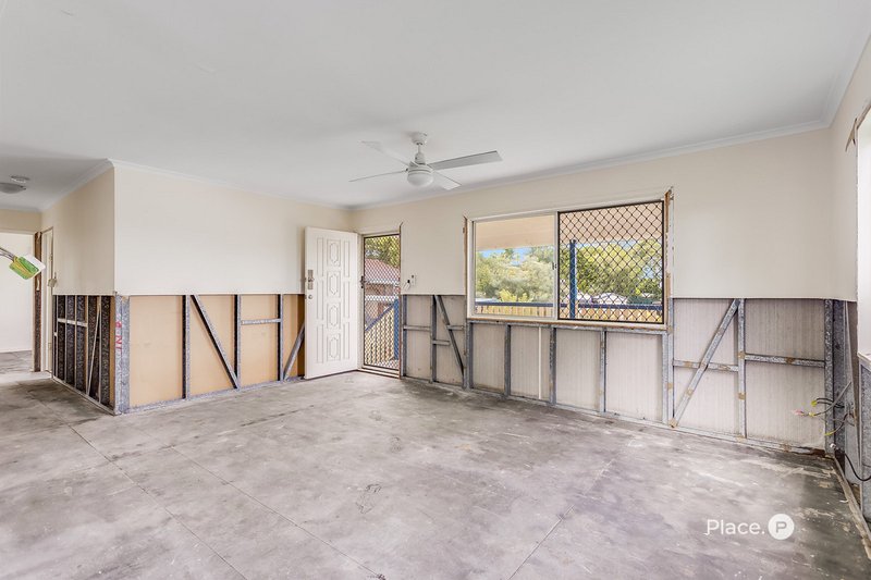 Photo - 27 Moonga Court, Clontarf QLD 4019 - Image 5