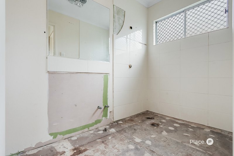 Photo - 27 Moonga Court, Clontarf QLD 4019 - Image 9