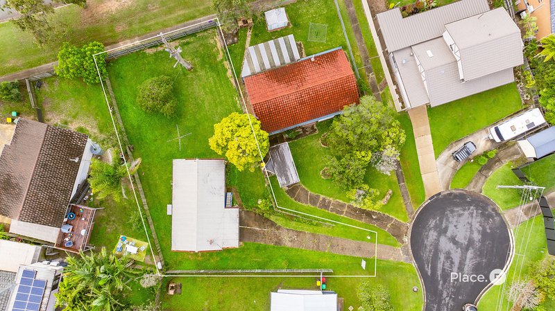Photo - 27 Moonga Court, Clontarf QLD 4019 - Image 15