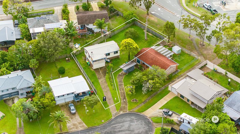 Photo - 27 Moonga Court, Clontarf QLD 4019 - Image 16