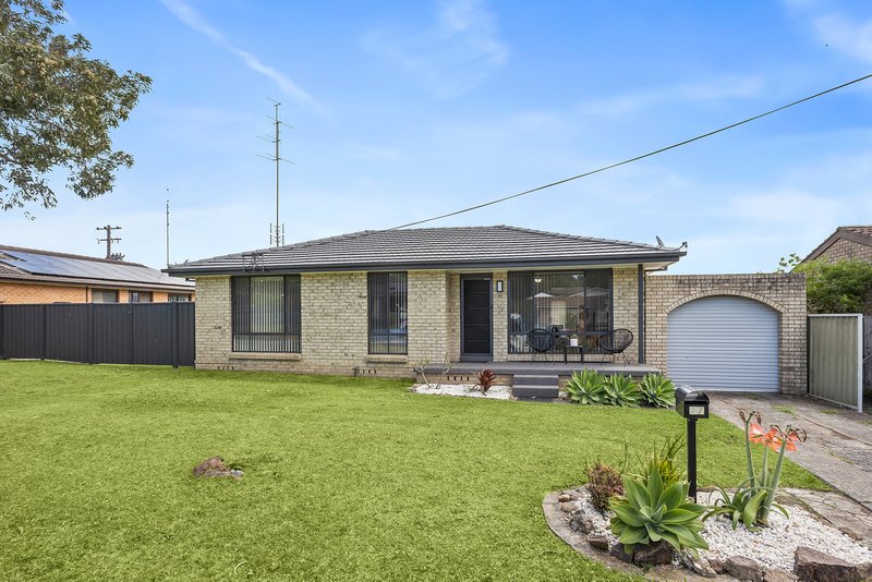 Photo - 27 Moore Street, Oak Flats NSW 2529 - Image 2