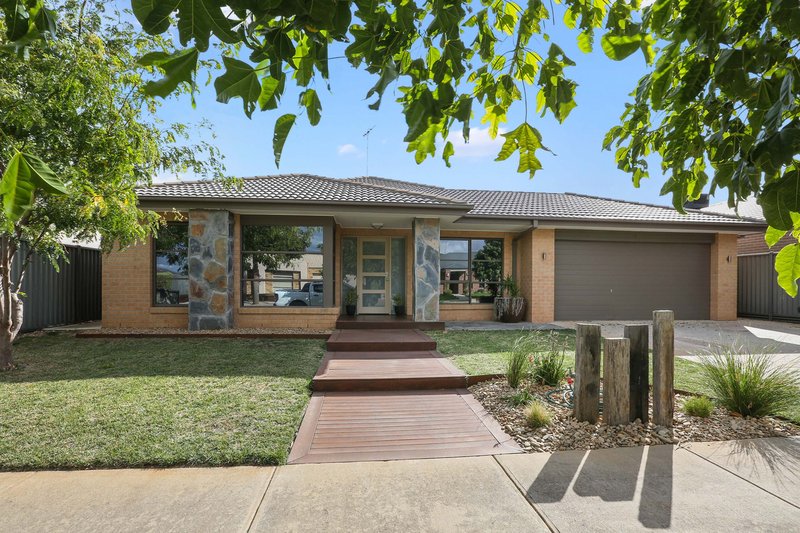 27 Moorhen Drive, Lara VIC 3212