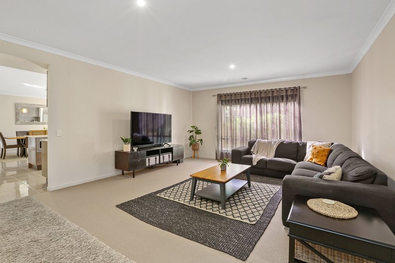 Photo - 27 Moorhen Drive, Lara VIC 3212 - Image 4