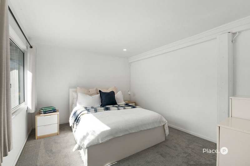Photo - 27 Morden Road, Sunnybank Hills QLD 4109 - Image 17
