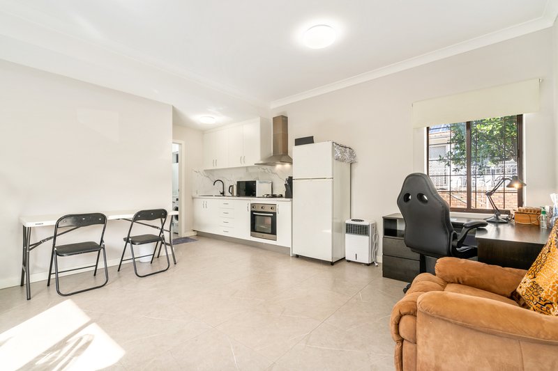 Photo - 27 Mount Auburn Road, Auburn NSW 2144 - Image 10