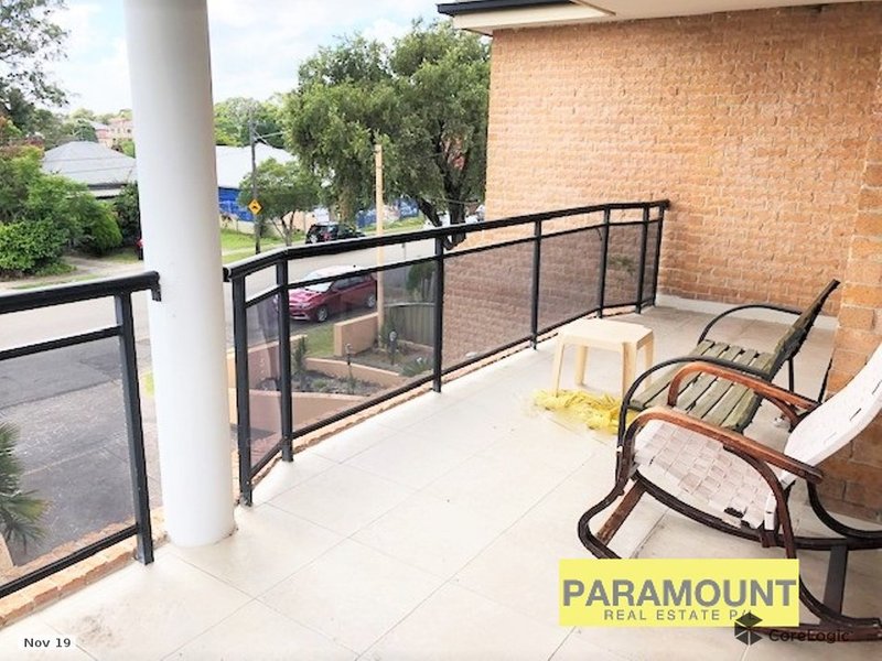 Photo - 27 Mount Avenue, Roselands NSW 2196 - Image 12