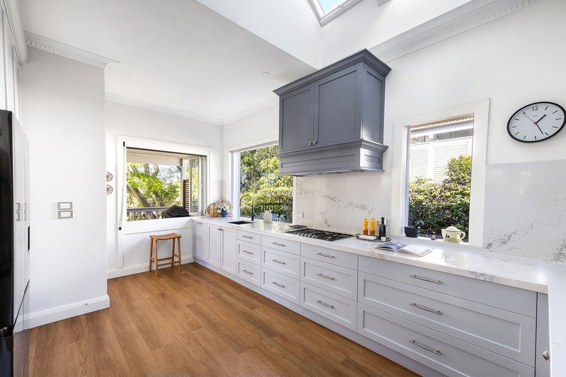 Photo - 27 Mount Pleasant Avenue, Normanhurst NSW 2076 - Image 5