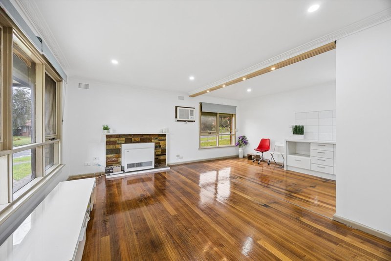 Photo - 27 Mountain Gate Drive, Ferntree Gully VIC 3156 - Image 2