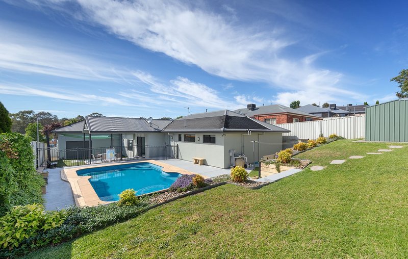 27 Mountain Way, Lavington NSW 2641