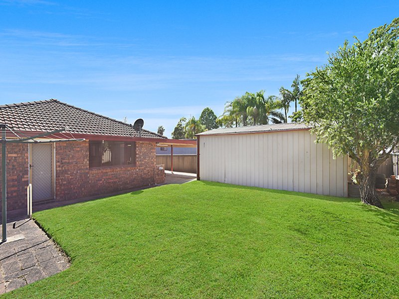 Photo - 27 Muraban Road, Summerland Point NSW 2259 - Image 3