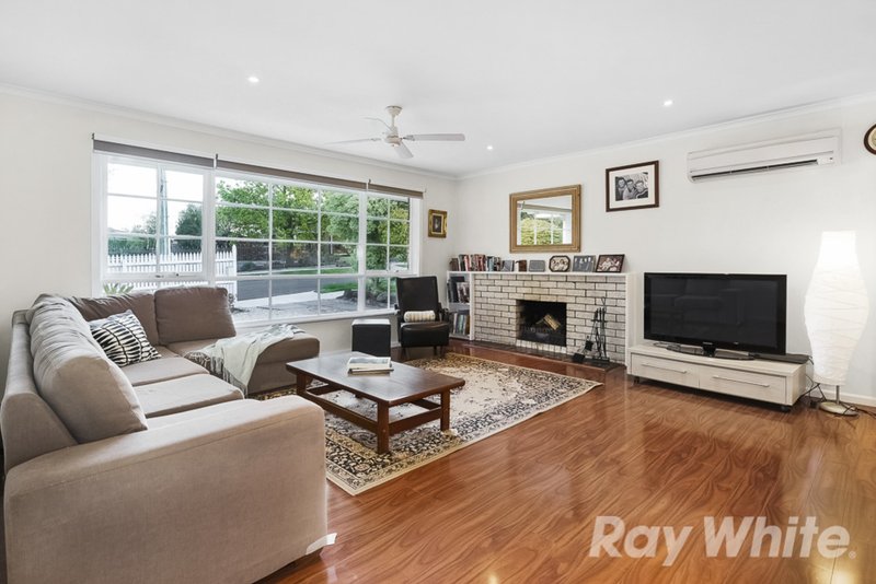 Photo - 27 Murdoch Avenue, Mulgrave VIC 3170 - Image 2