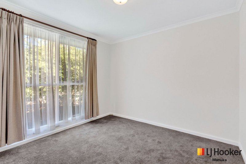 Photo - 27 Muresk Street, Farrer ACT 2607 - Image 7